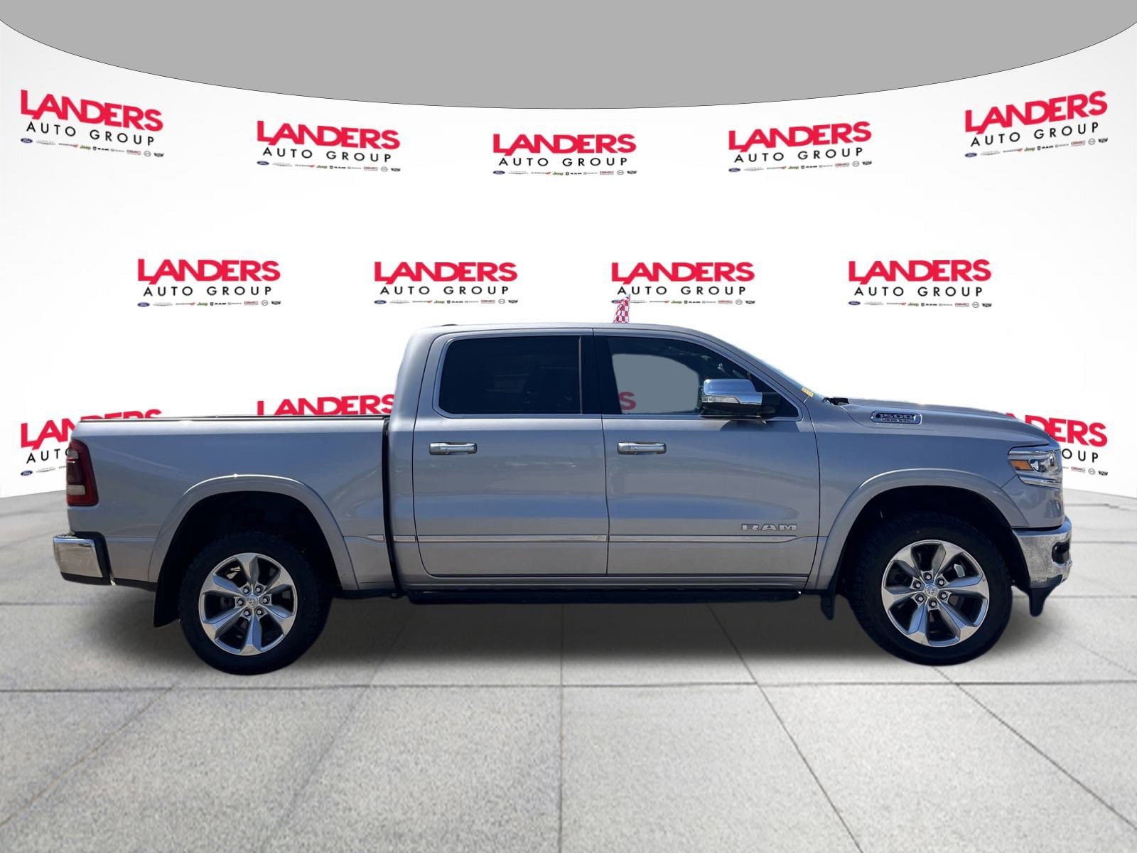 Used 2019 RAM Ram 1500 Pickup Limited with VIN 1C6SRFHT5KN676442 for sale in Covington, TN