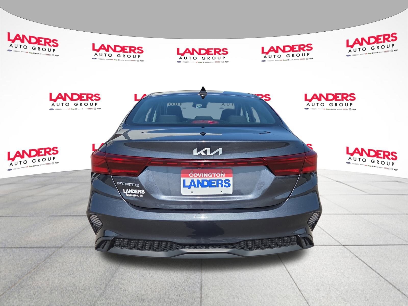 2023 Kia Forte LXS photo 4