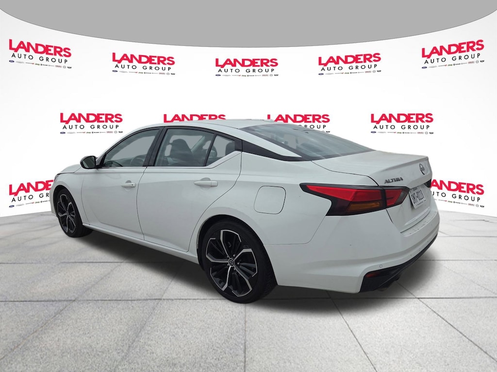Used 2023 Nissan Altima 2.5 SR Sedan
