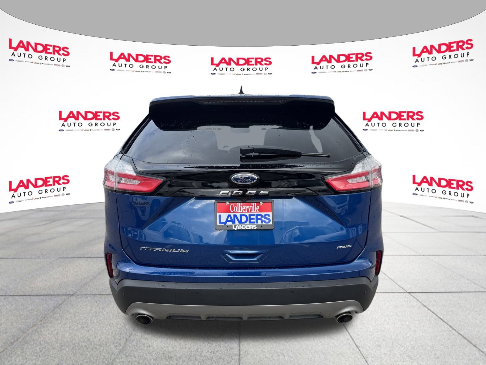 2022 Ford Edge Titanium photo 4