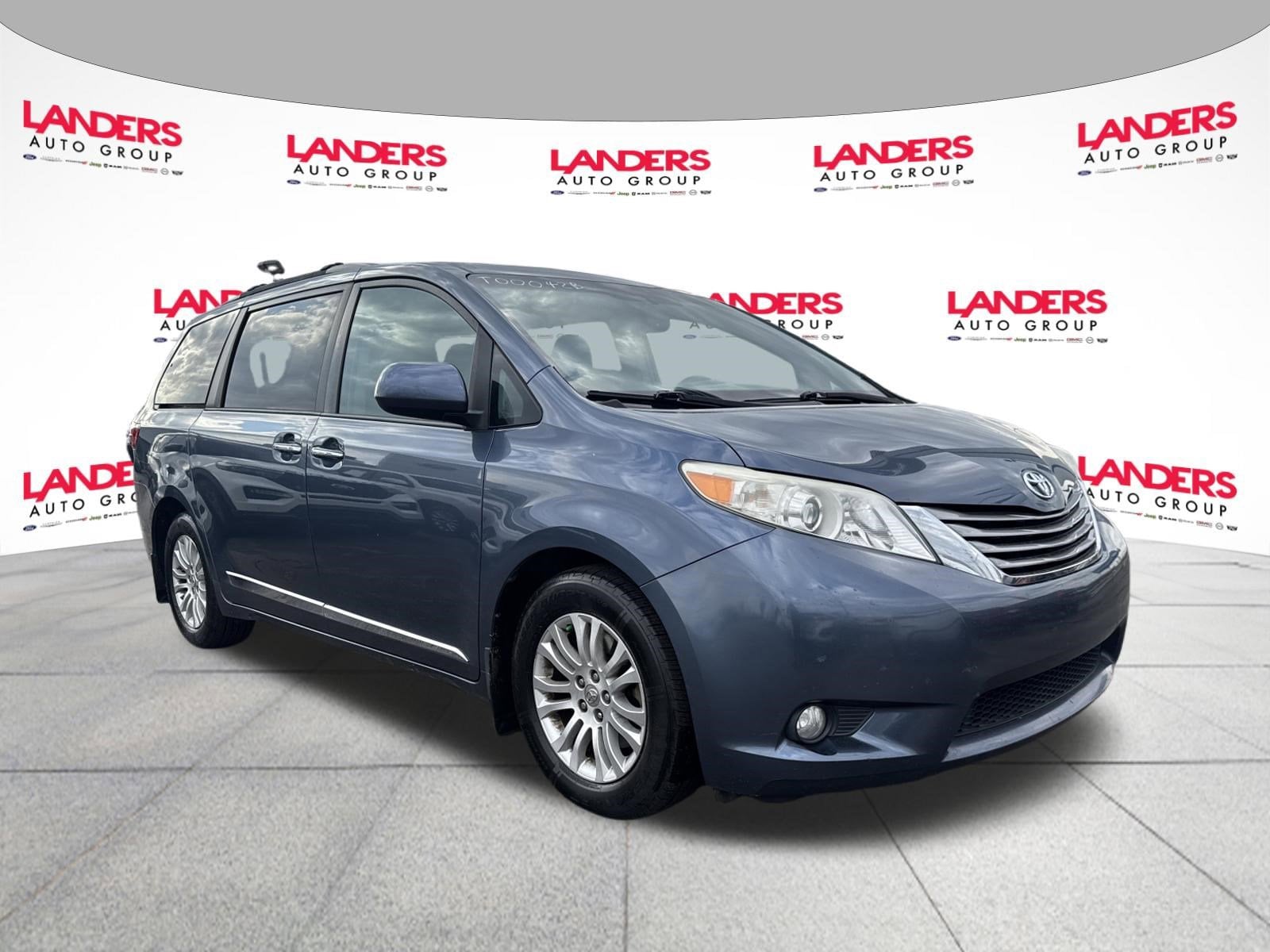 2017 Toyota Sienna XLE