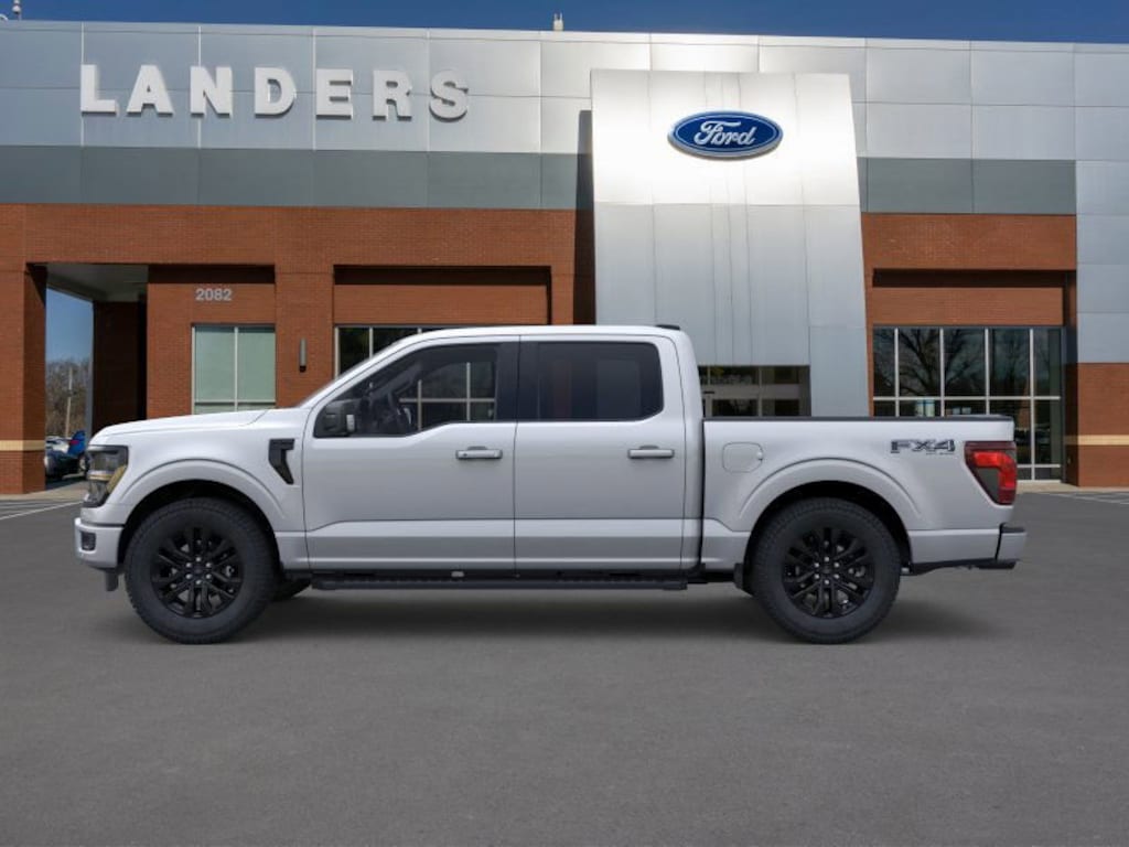 New 2025 Ford F-150 XLT Truck SuperCrew Cab