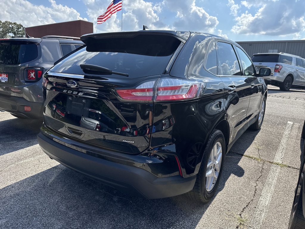Used 2023 Ford Edge SE SUV
