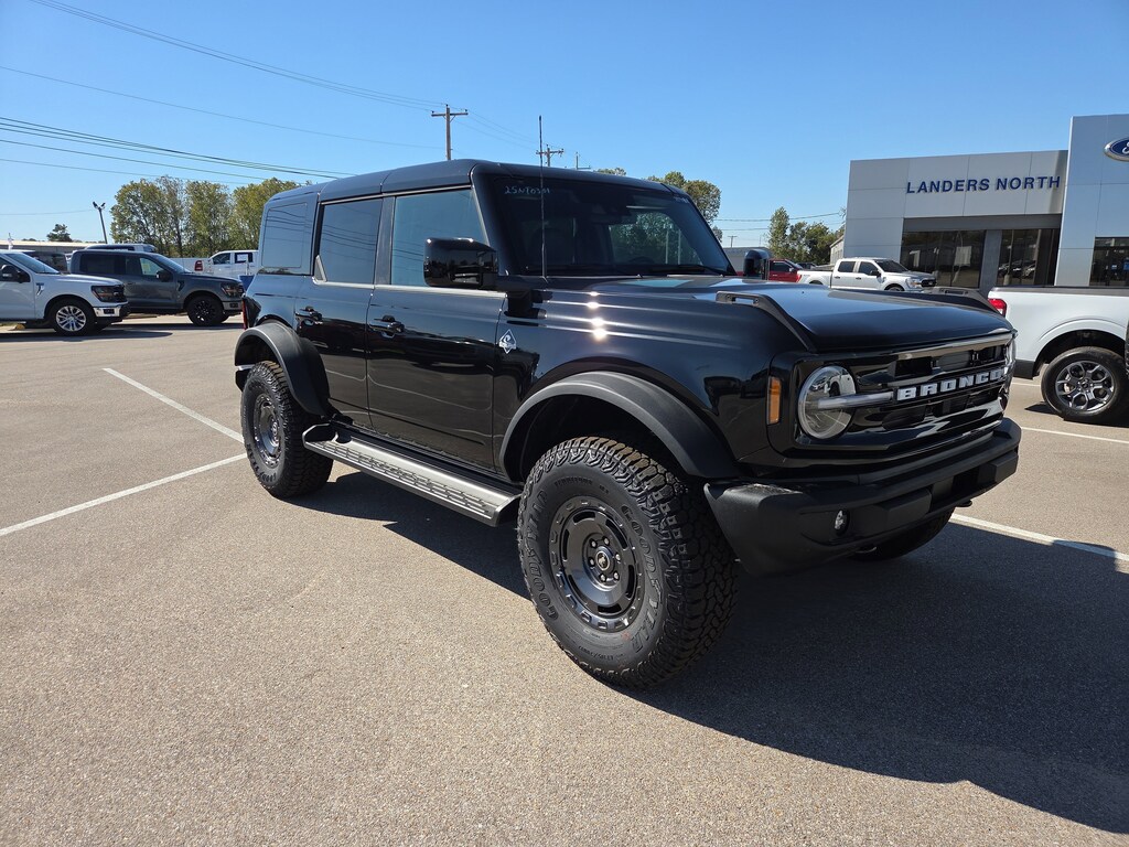 New 2025 Ford Bronco Outer Banks SUV