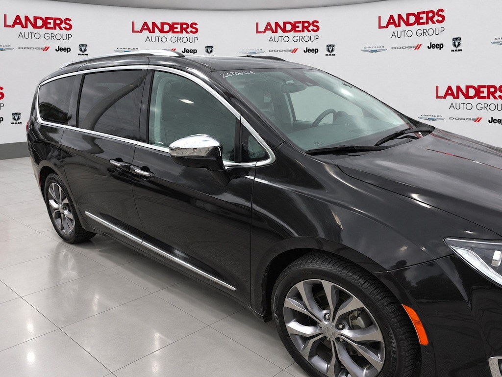 Used 2019 Chrysler Pacifica Limited Van Passenger Van