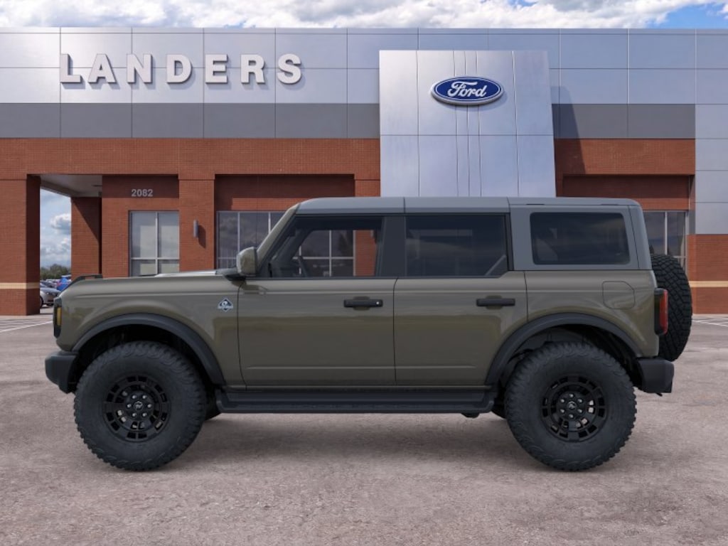 New 2026 Ford Bronco Outer Banks SUV
