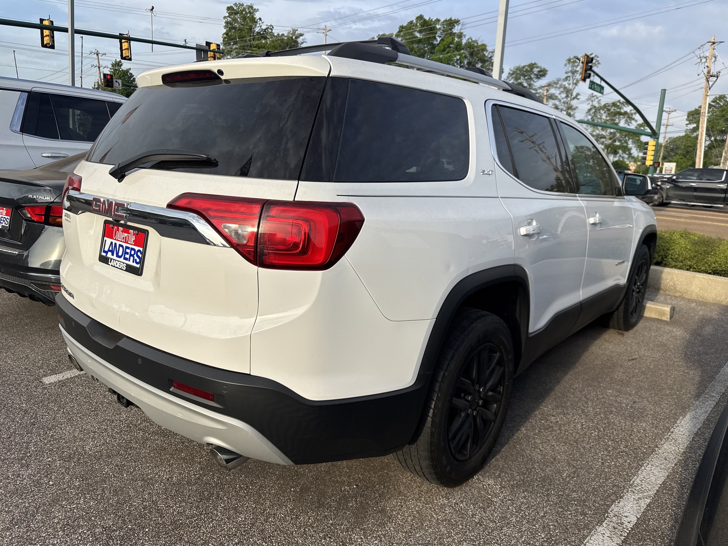 Used 2018 GMC Acadia SLT-1 with VIN 1GKKNMLS0JZ137844 for sale in Collierville, TN