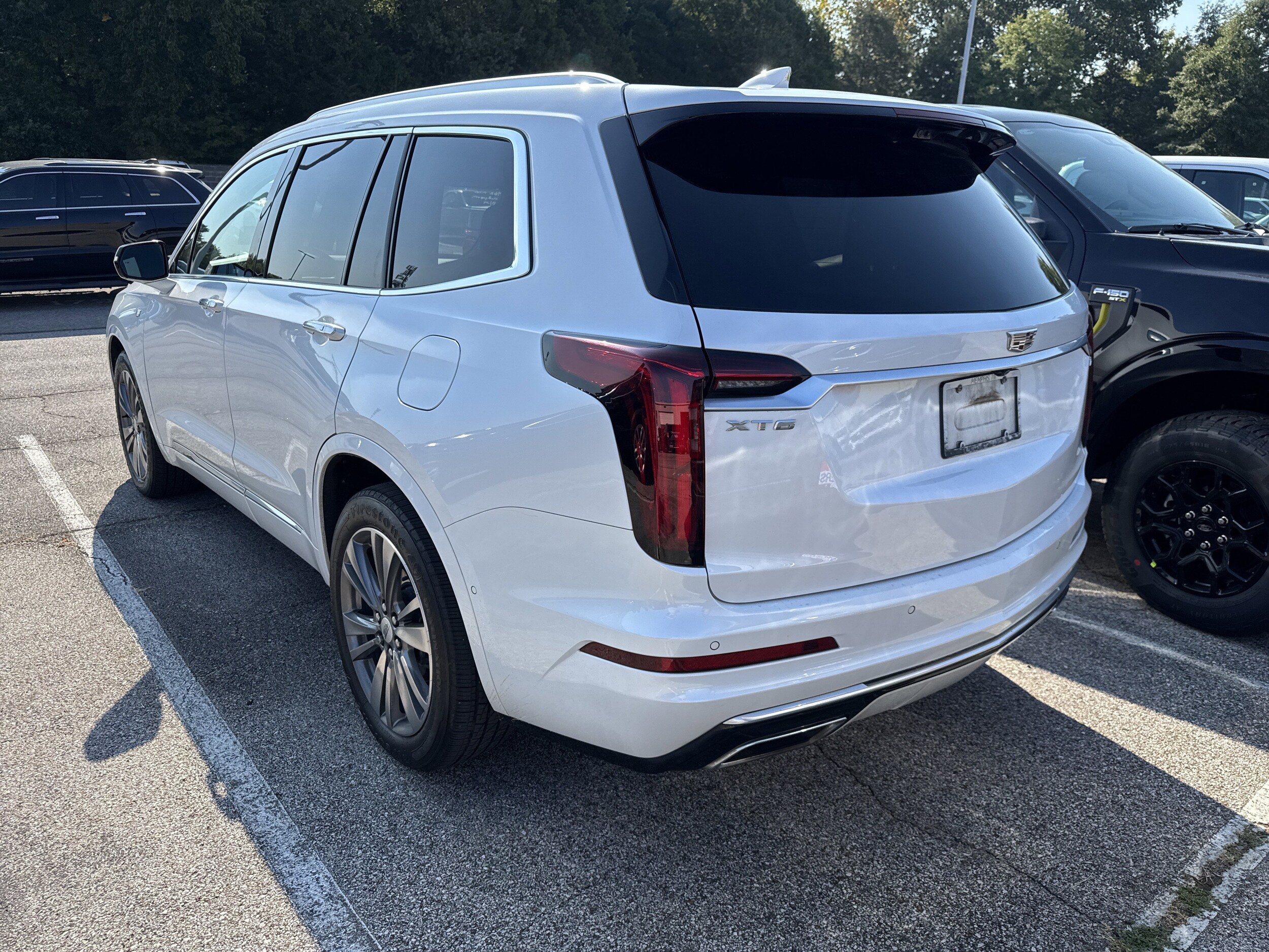 2021 Cadillac XT6 Premium Luxury photo 3