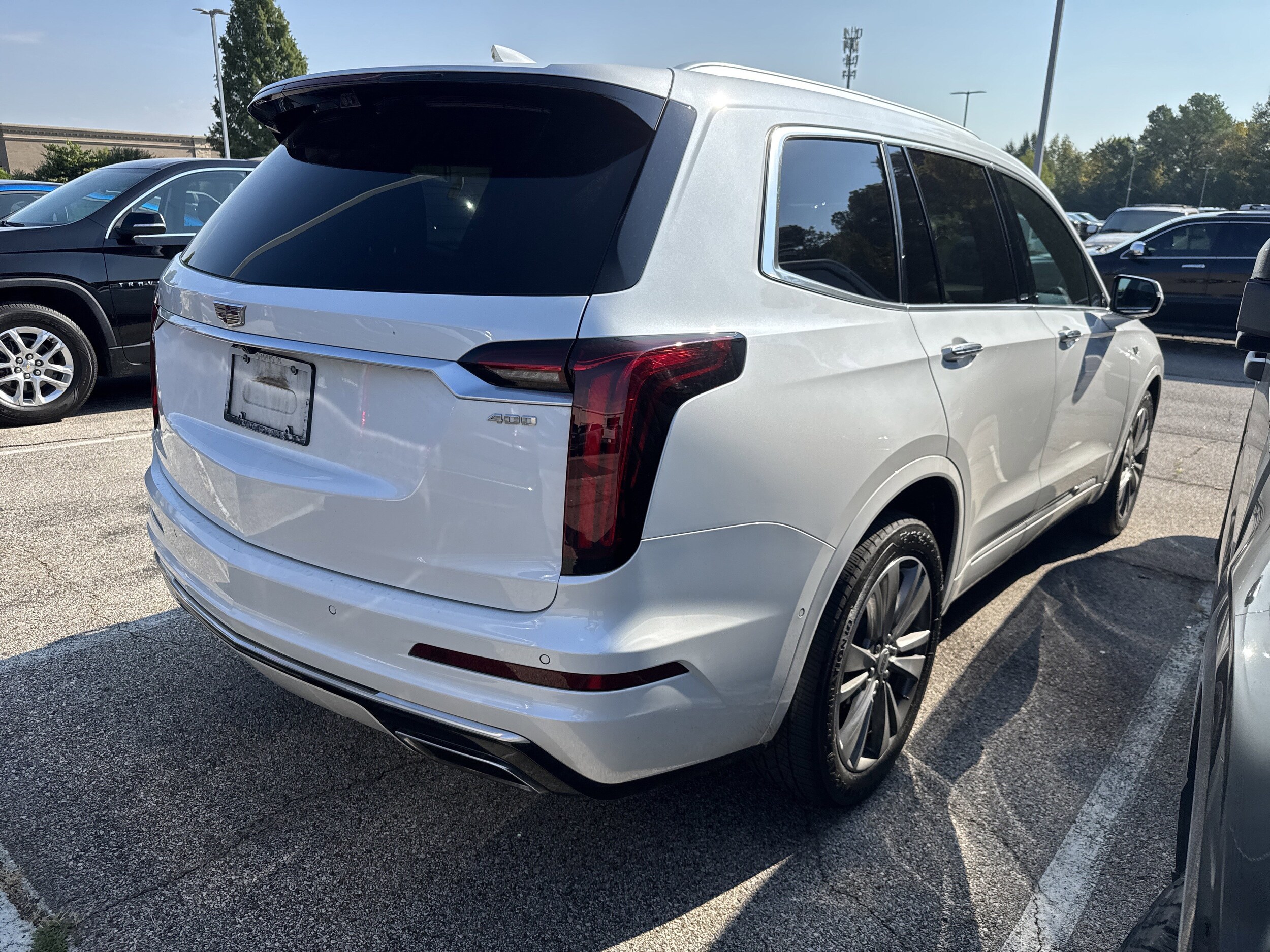 2021 Cadillac XT6 Premium Luxury photo 2