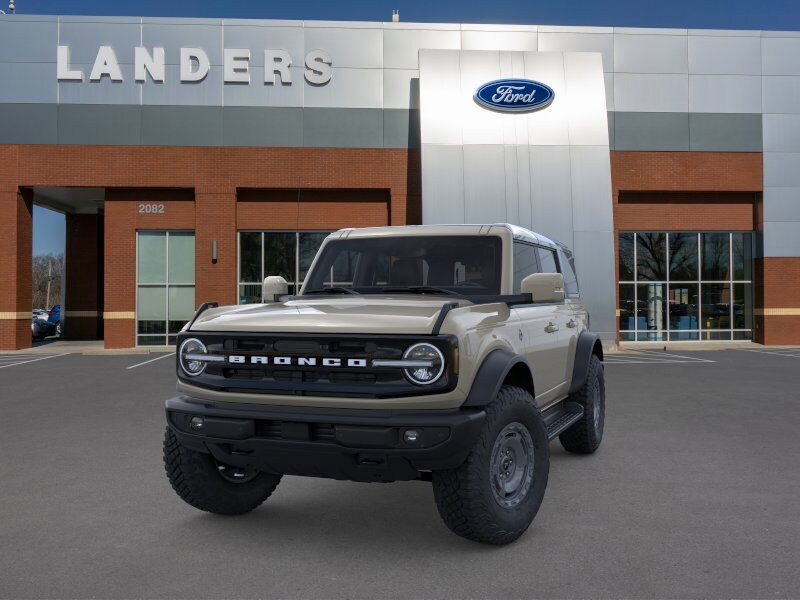 2025 Ford Bronco Outer Banks photo 2
