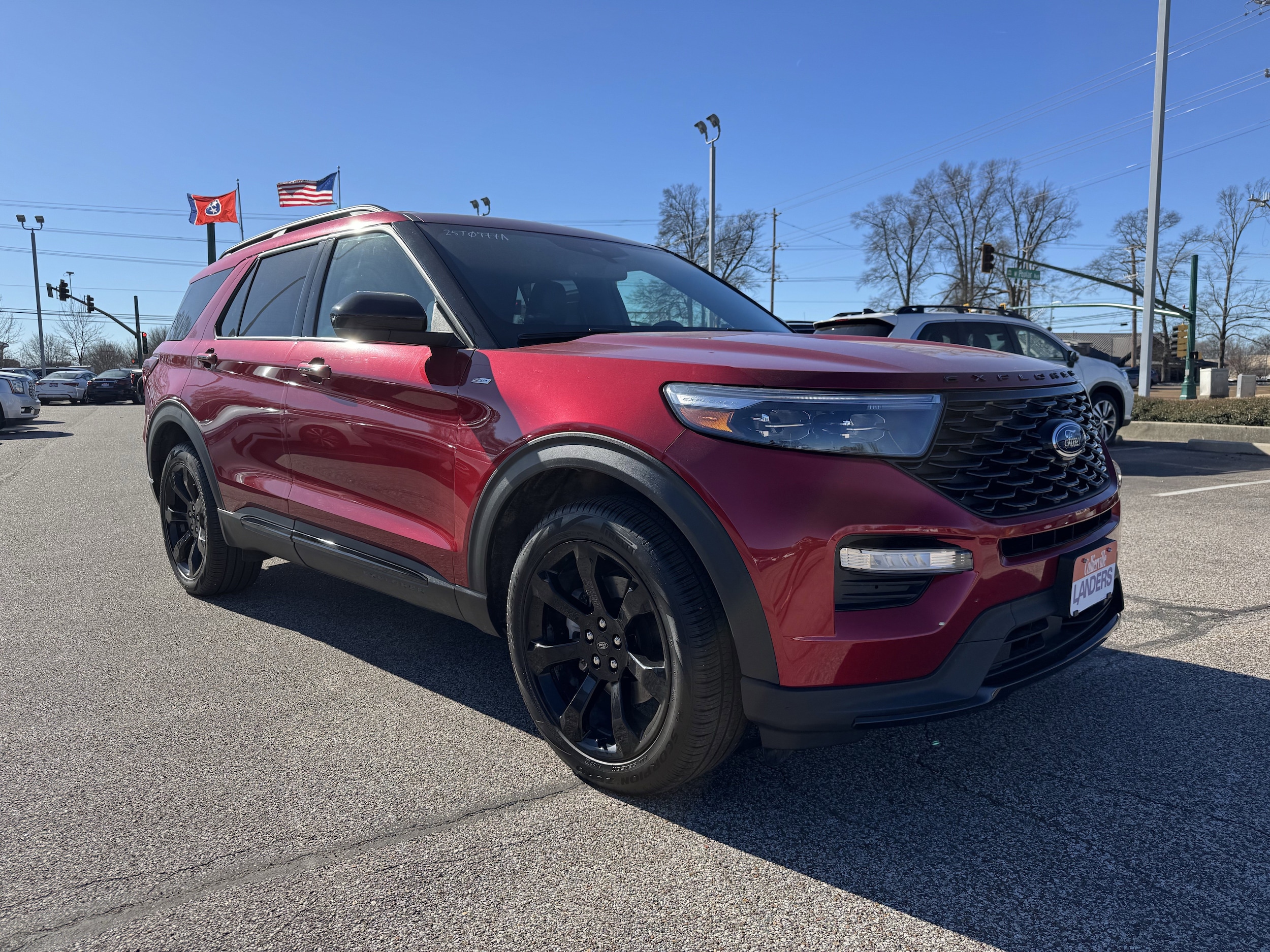 2022 Ford Explorer ST Line's photo