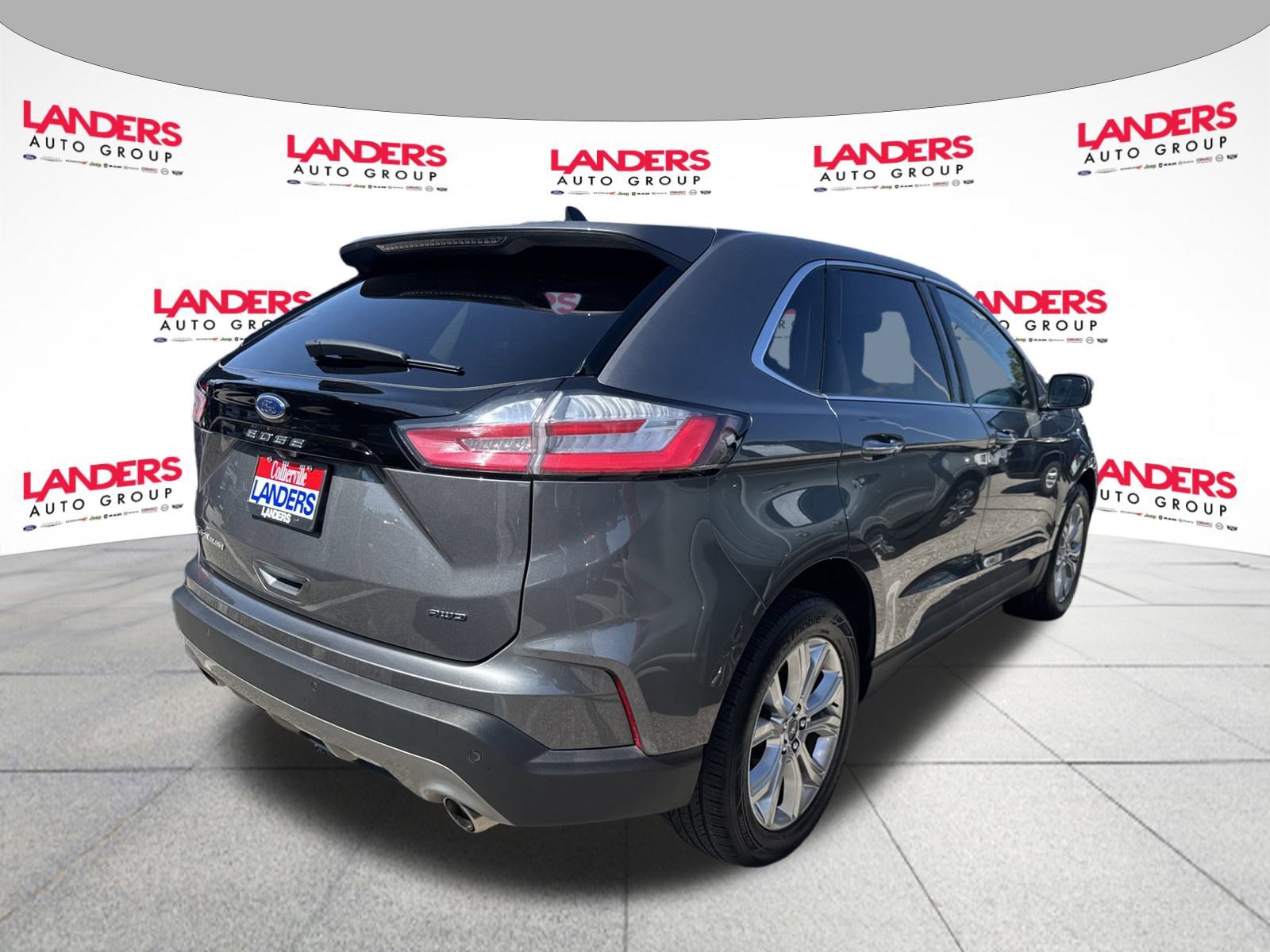 2024 Ford Edge Titanium photo 2