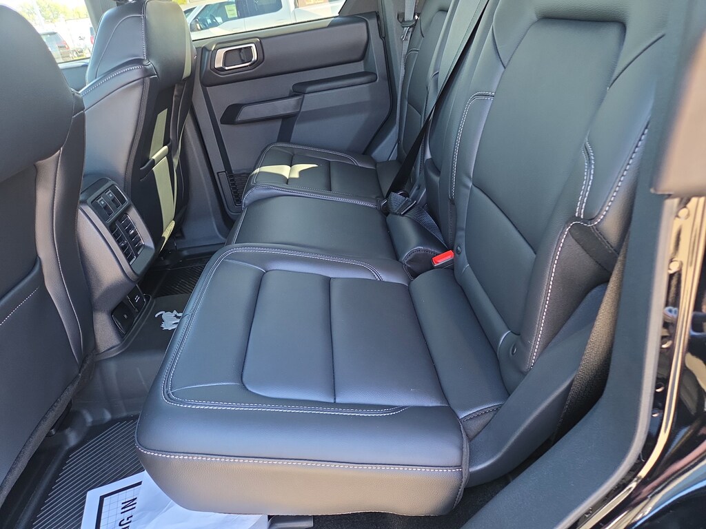 New 2025 Ford Bronco Outer Banks SUV