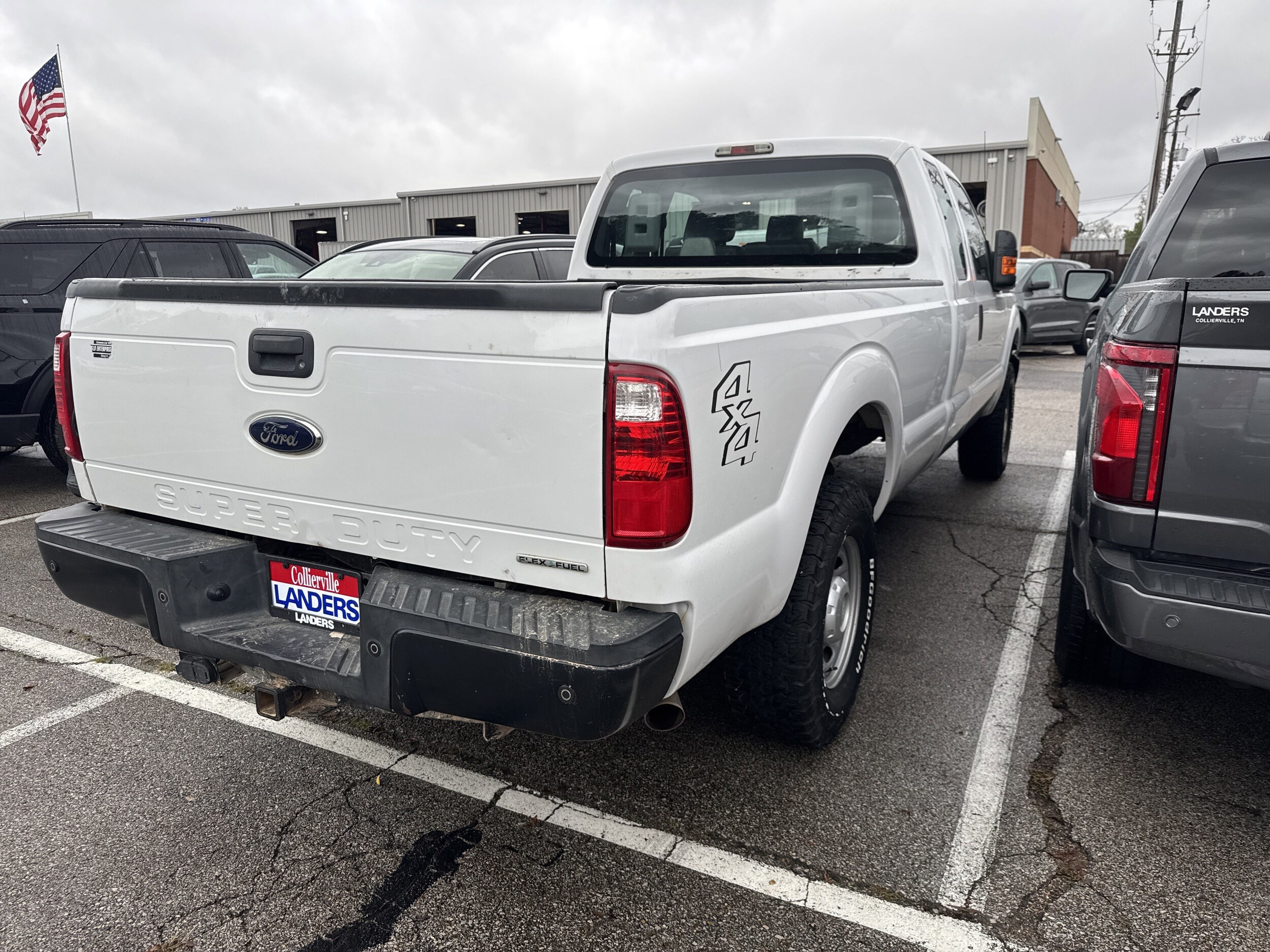 2016 Ford F-250 photo 2