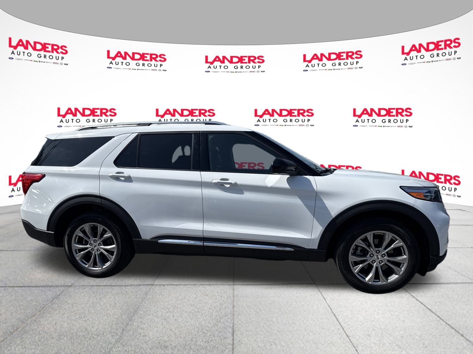 2023 Ford Explorer Limited Sport photo 3