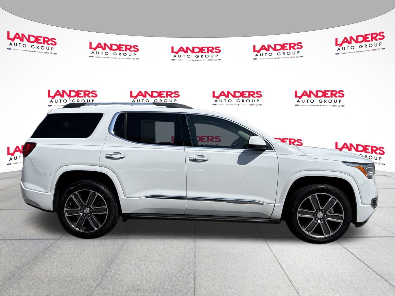 Used 2019 GMC Acadia Denali with VIN 1GKKNPLS9KZ171736 for sale in Collierville, TN