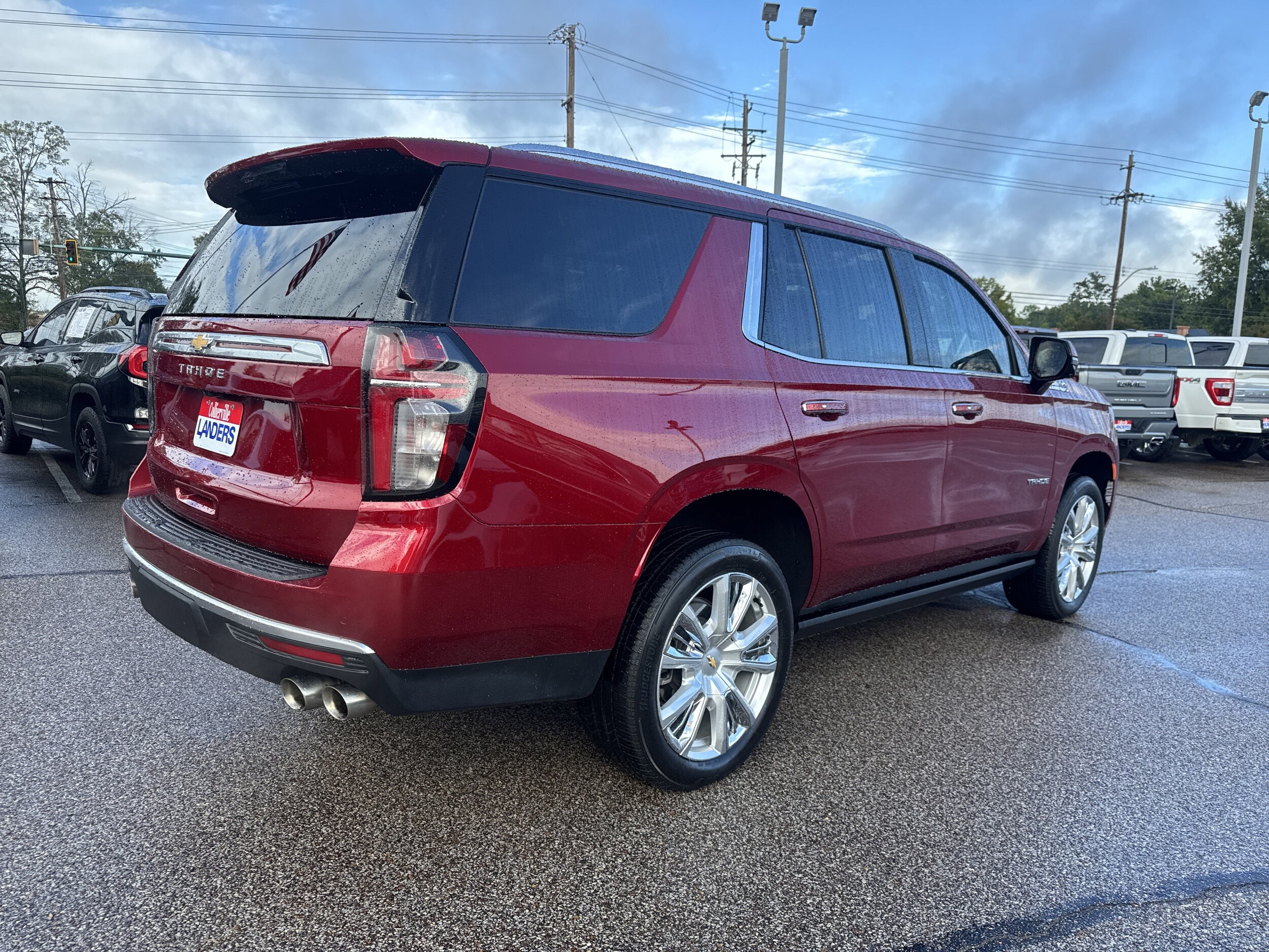2023 Chevrolet Tahoe High Country photo 2