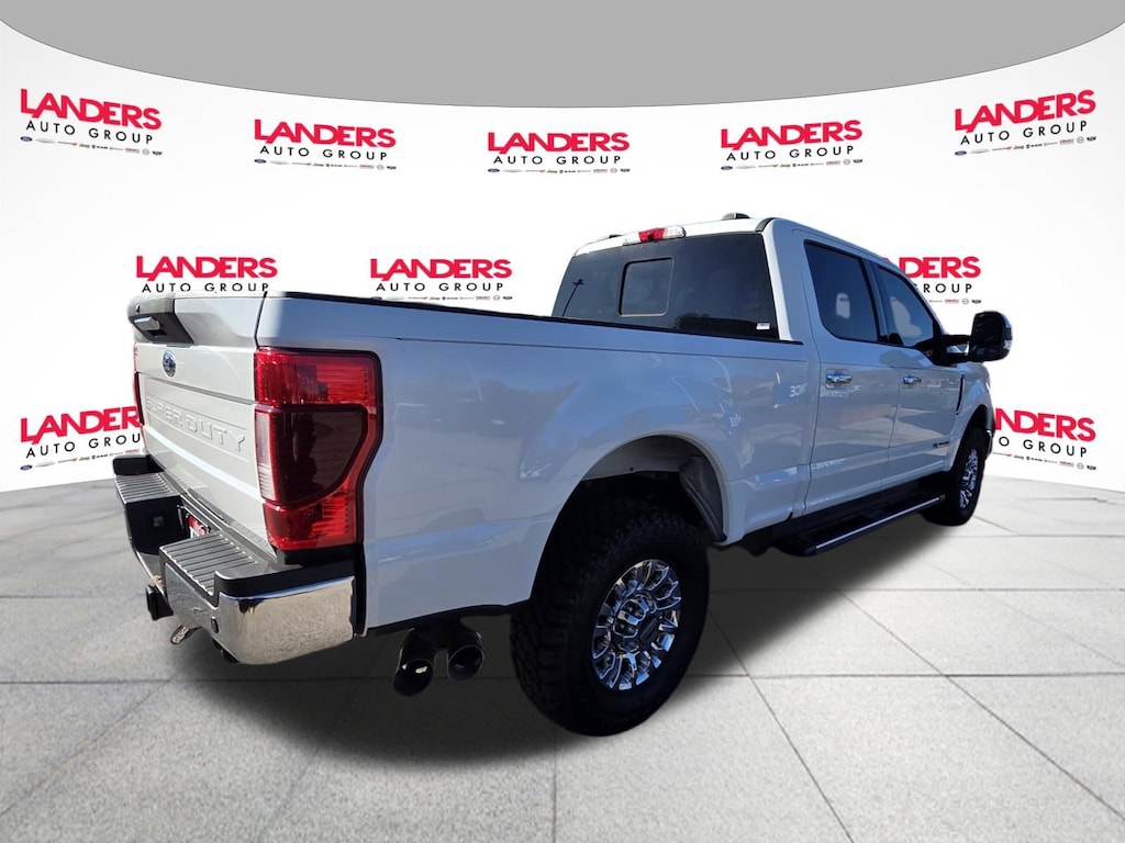 Used 2020 Ford Super Duty F-350 SRW LARIAT Truck Crew Cab