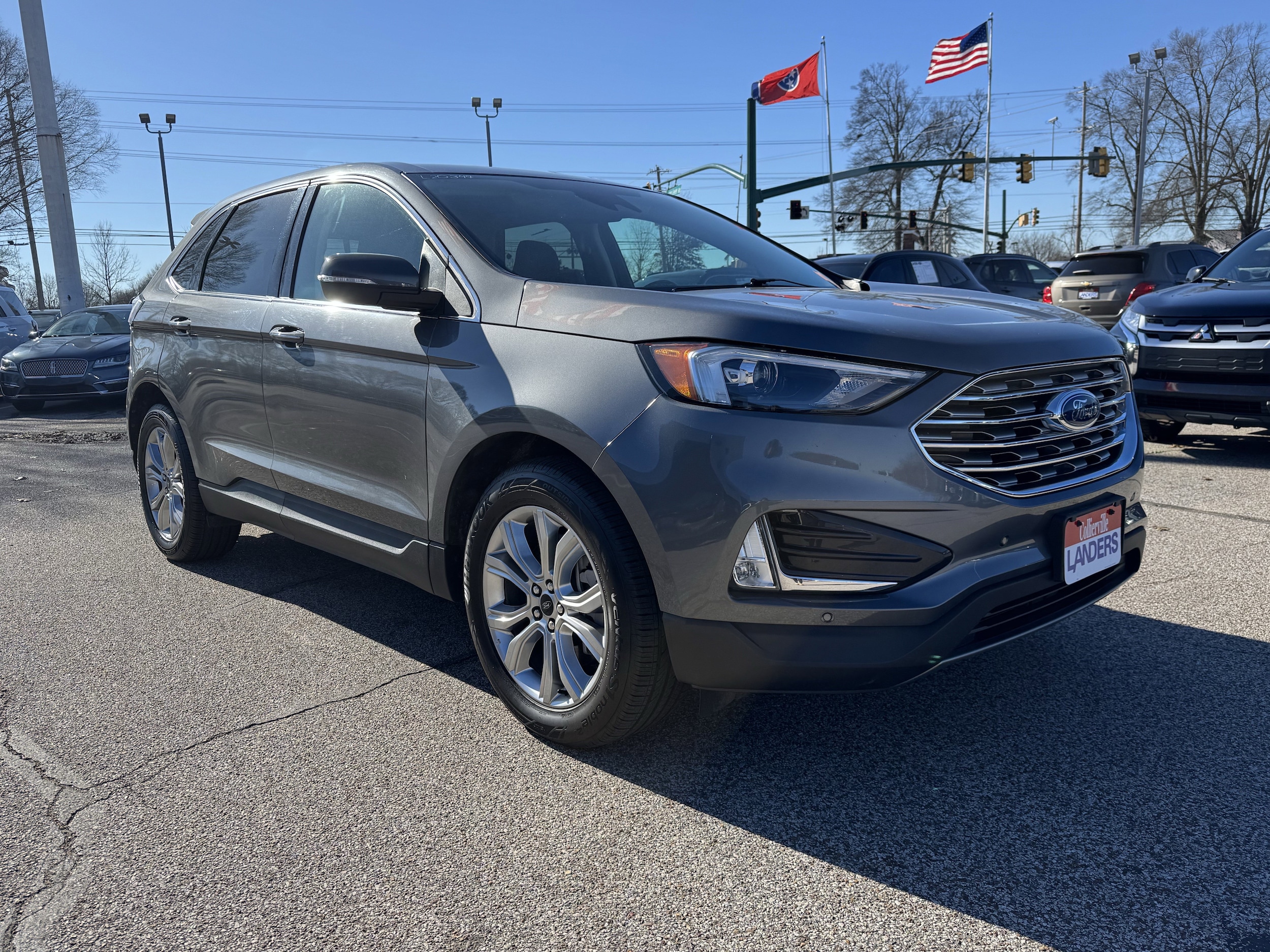 2024 Ford Edge Titanium's photo