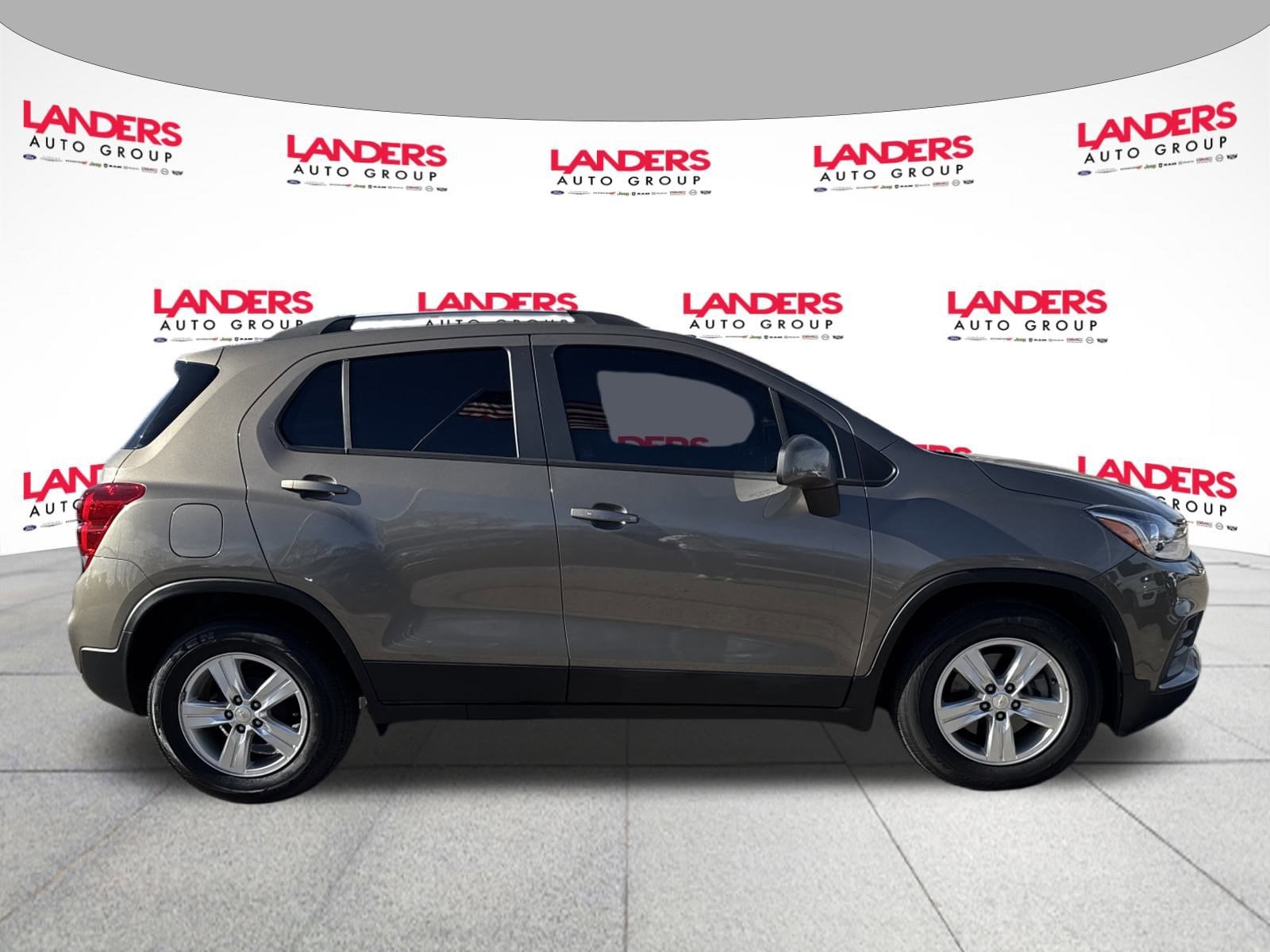 Certified 2022 Chevrolet Trax LT with VIN KL7CJLSM4NB501266 for sale in Collierville, TN
