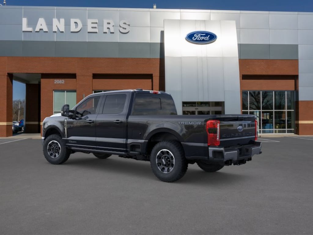 New 2026 Ford F-250 LARIAT Truck Crew Cab