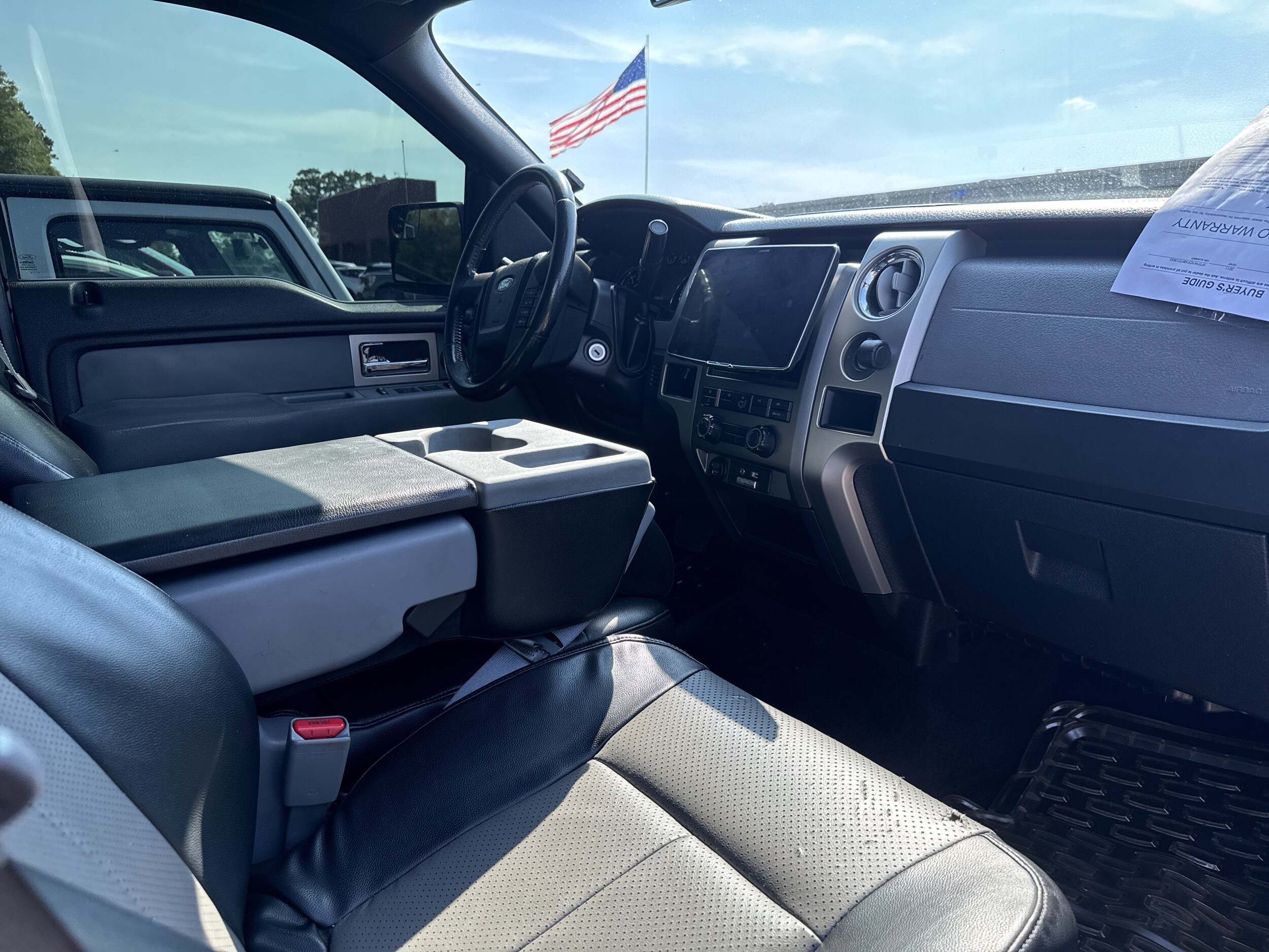 2011 Ford F-150 photo 2