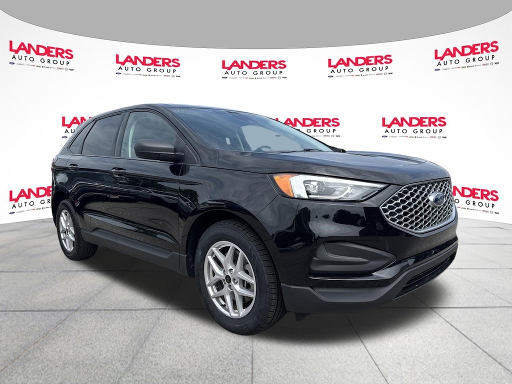 Used 2023 Ford Edge SE SUV