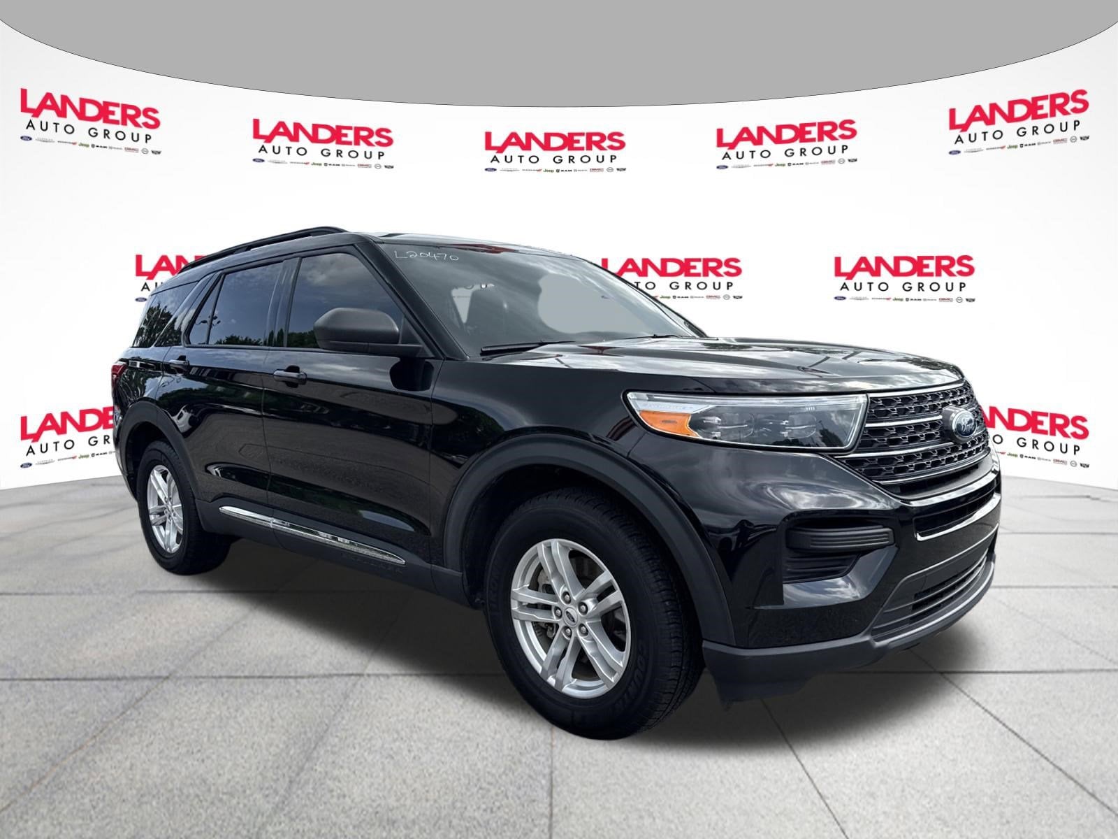 2023 Ford Explorer XLT 4WD's photo