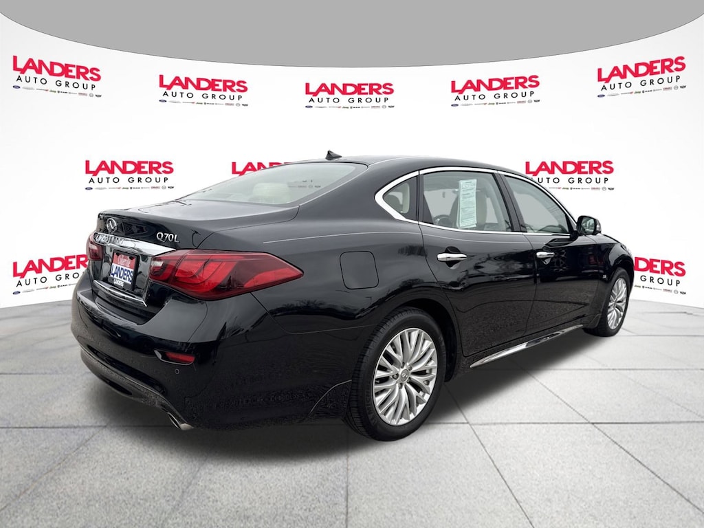 Used 2019 INFINITI Q70L 3.7 LUXE Sedan