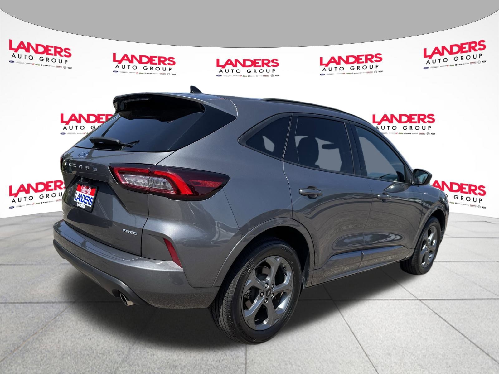 2023 Ford Escape ST-Line photo 2