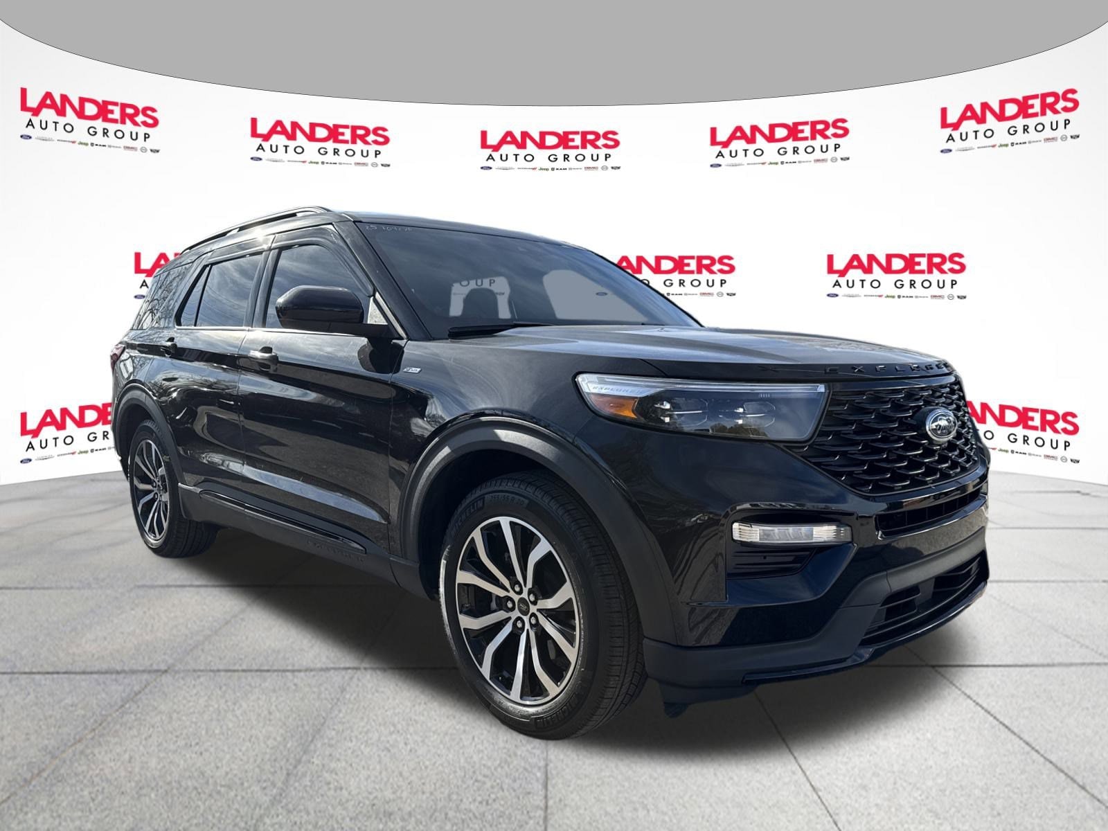 2024 Ford Explorer ST-LINE's photo