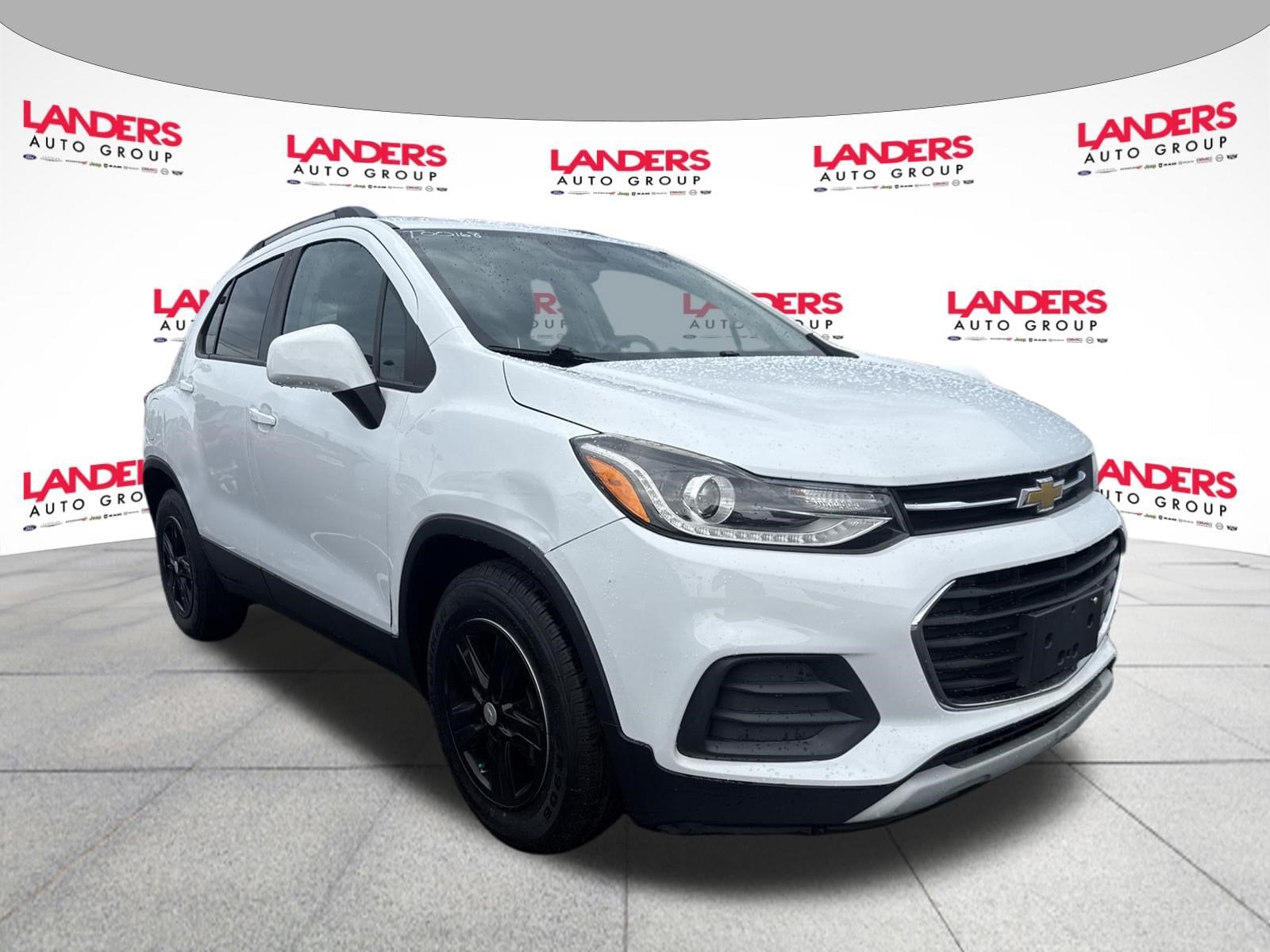 Used 2022 Chevrolet Trax LT with VIN KL7CJLSM1NB508272 for sale in Collierville, TN