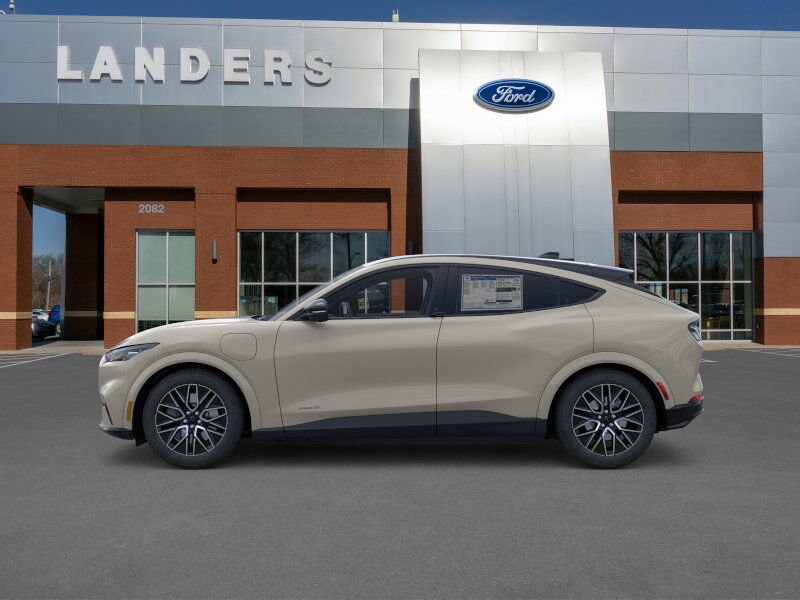 2025 Ford Mustang Mach-E Premium photo 3