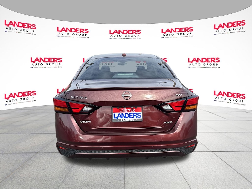 Used 2024 Nissan Altima 2.5 SV Sedan