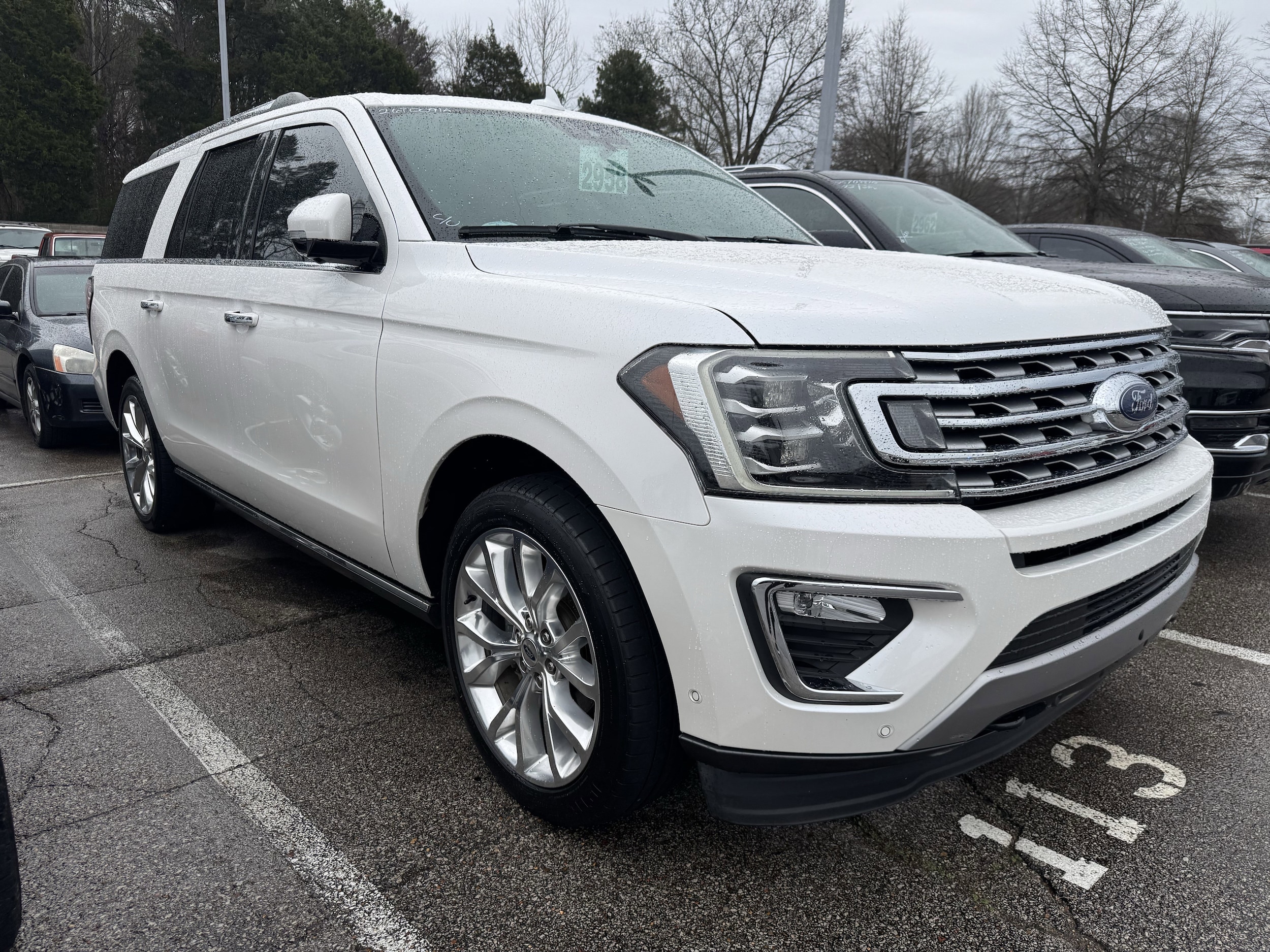 2018 Ford Expedition Limited's photo