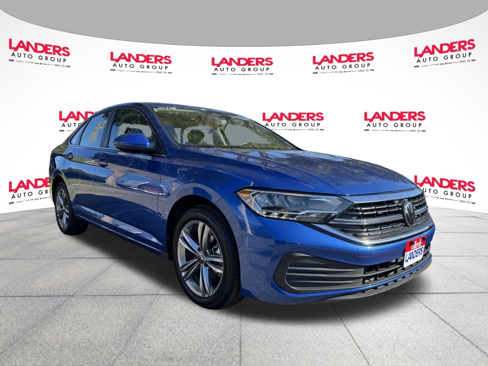 2024 Volkswagen Jetta SE's photo