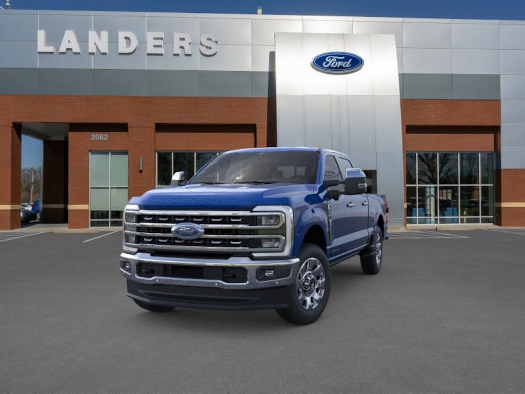 New 2026 Ford F-250 LARIAT Truck Crew Cab