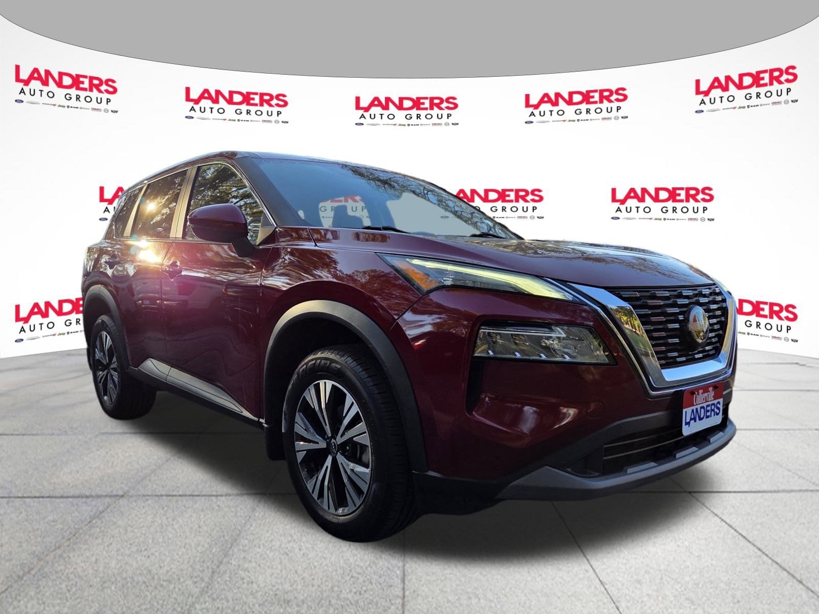 2023 Nissan Rogue SV's photo