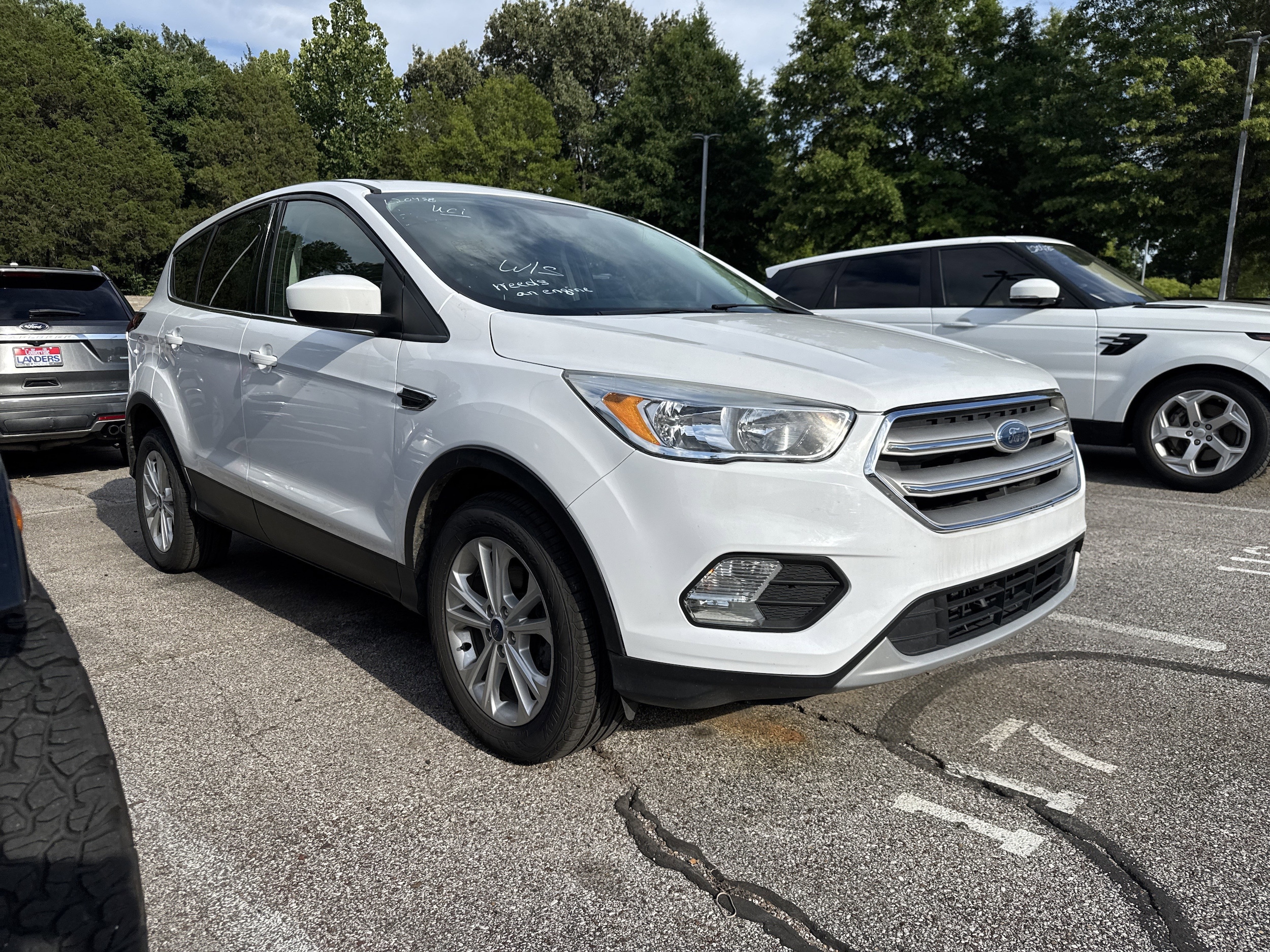 2019 Ford Escape SE's photo
