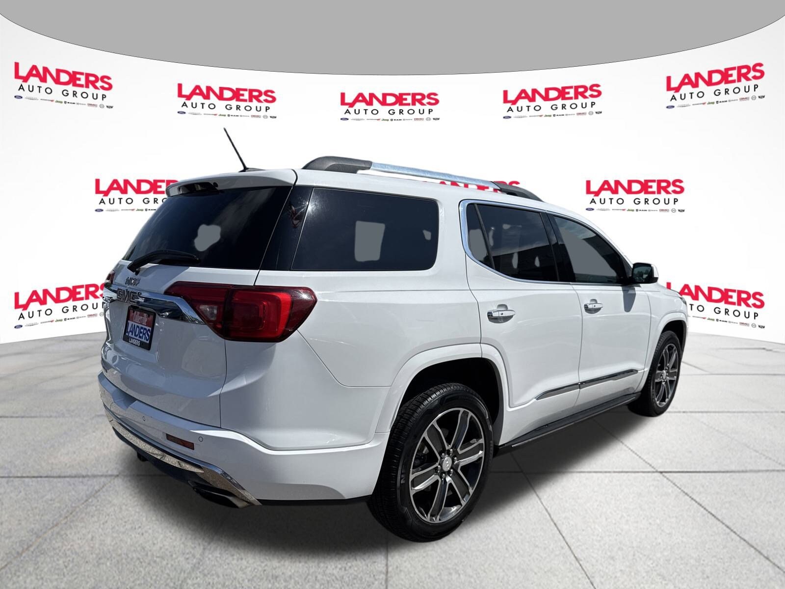 2019 Gmc Acadia Denali photo 3