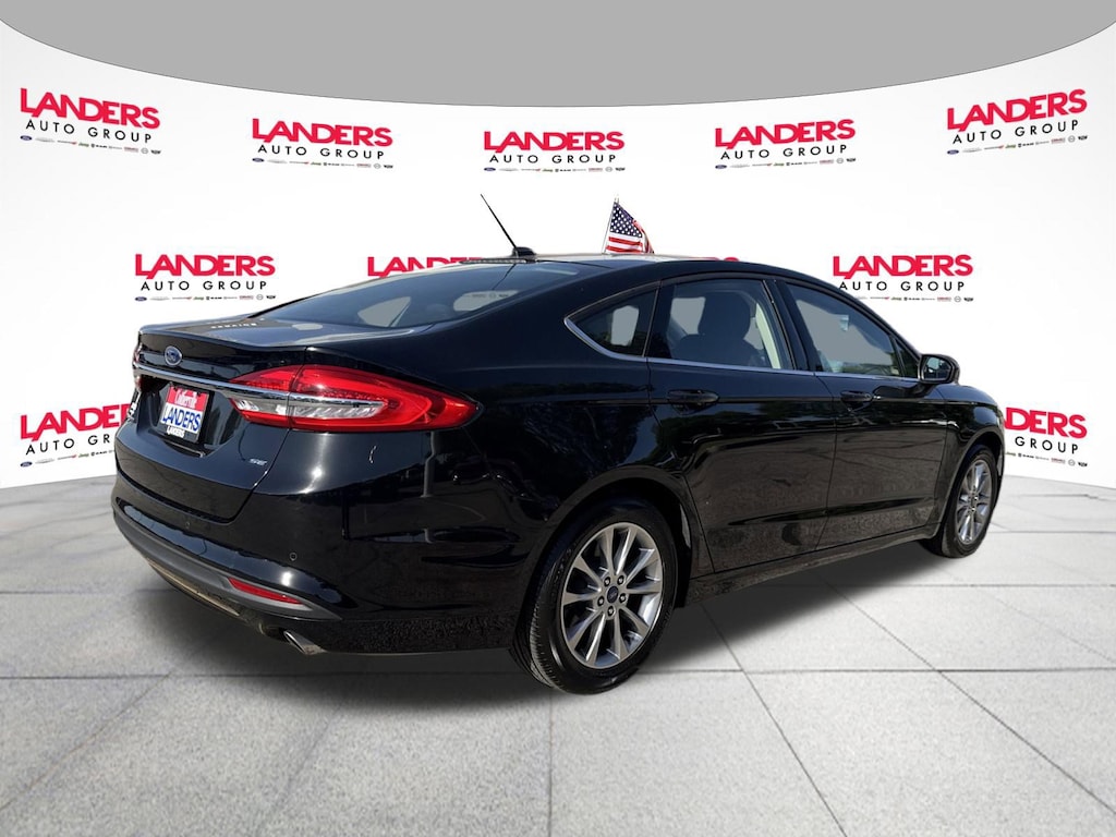 Certified 2017 Ford Fusion SE Sedan