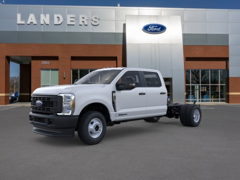 New 2026 Ford F-350 Chassis XL Truck Crew Cab