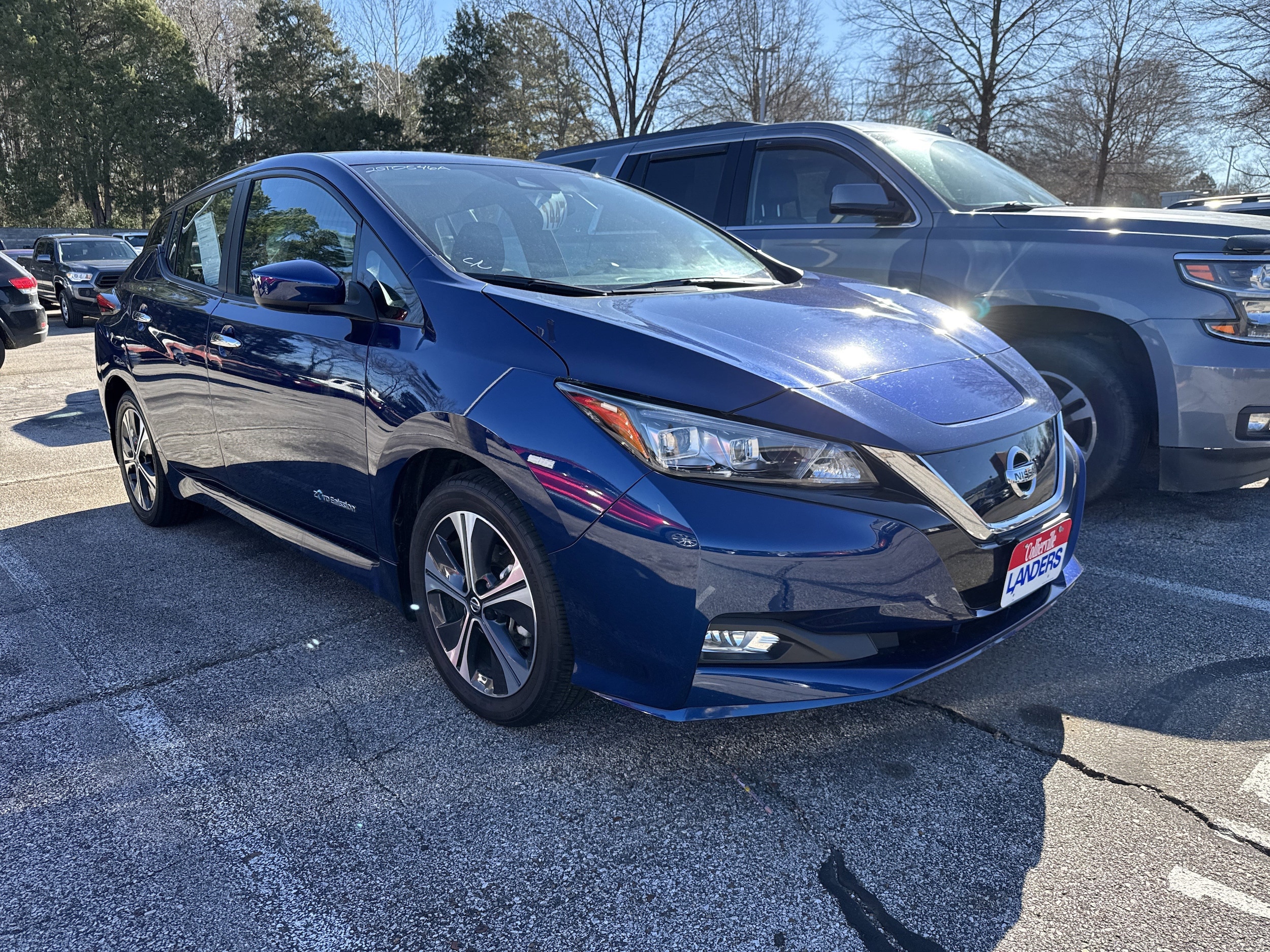 2019 Nissan Leaf SV Plus's photo