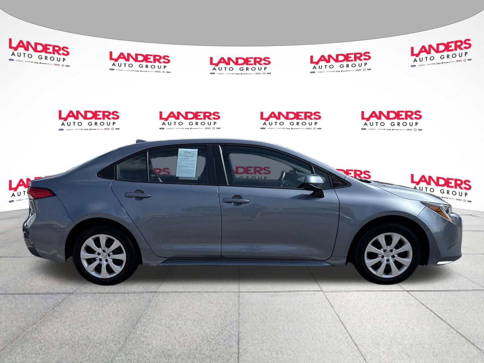 Certified 2022 Toyota Corolla LE with VIN 5YFEPMAE3NP330909 for sale in Collierville, TN