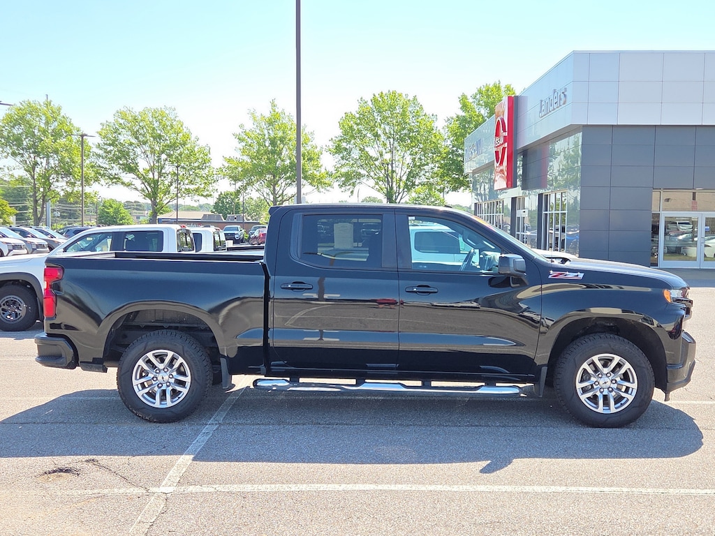 Used 2019 Chevrolet Silverado 1500 RST 4WD Crew Cab 147 RST