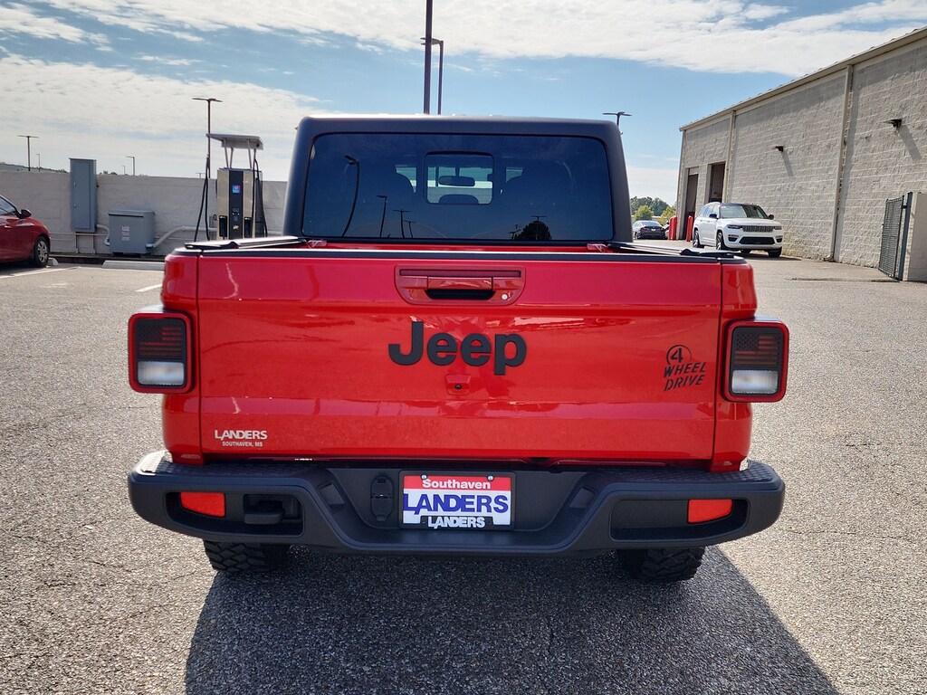 Used 2022 Jeep Gladiator Willys Willys 4x4