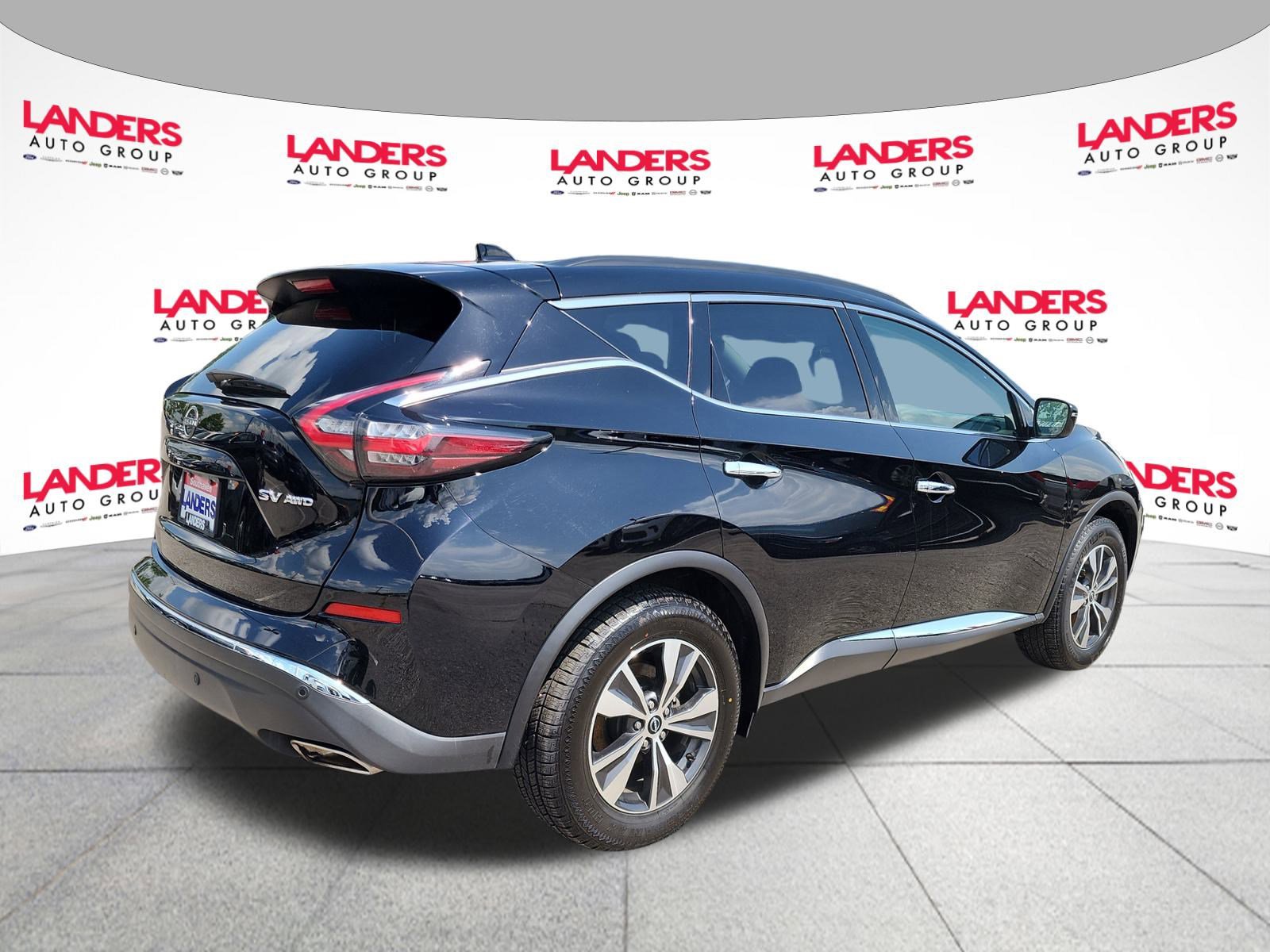 2023 Nissan Murano SV photo 3