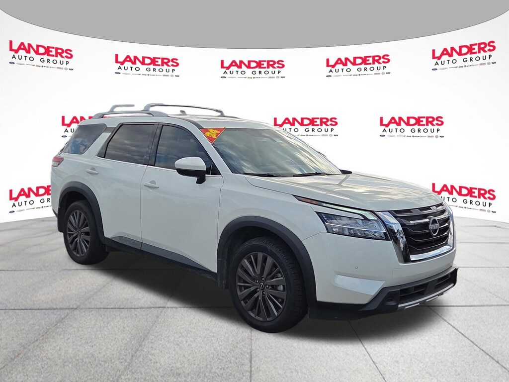 Used 2024 Nissan Pathfinder SL SL 2WD