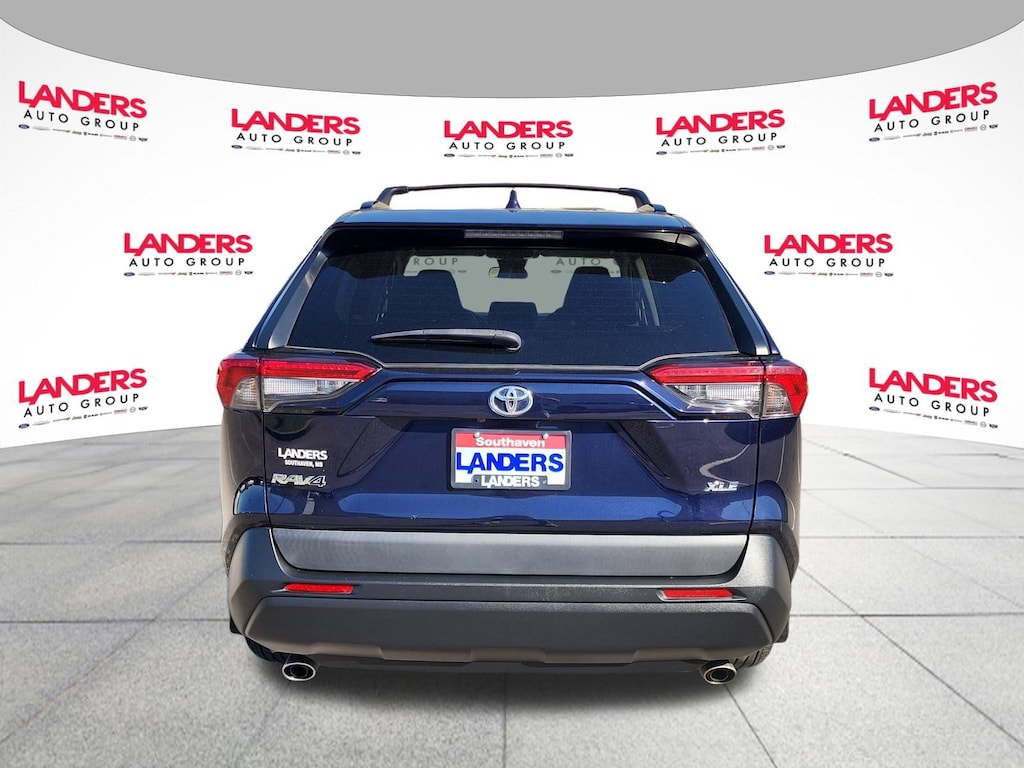 Used 2022 Toyota RAV4 XLE XLE FWD