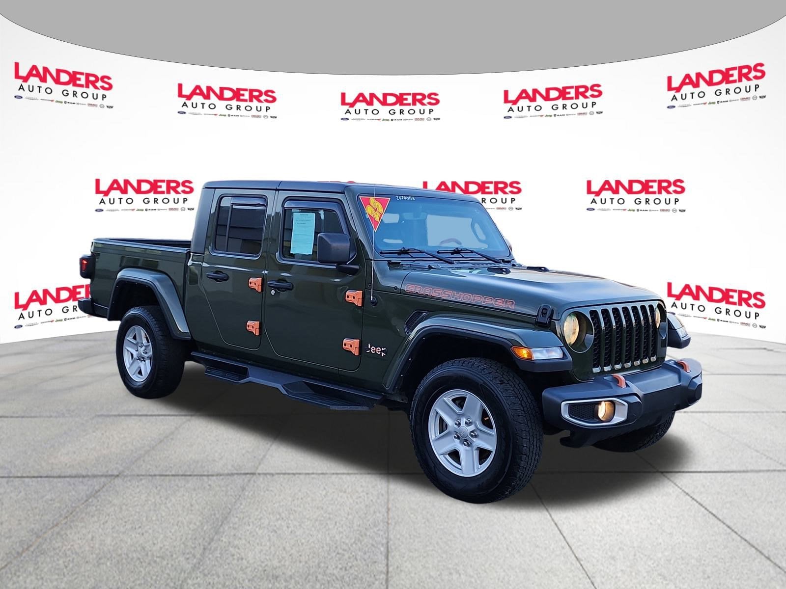 2023 Jeep Gladiator Sport S's photo